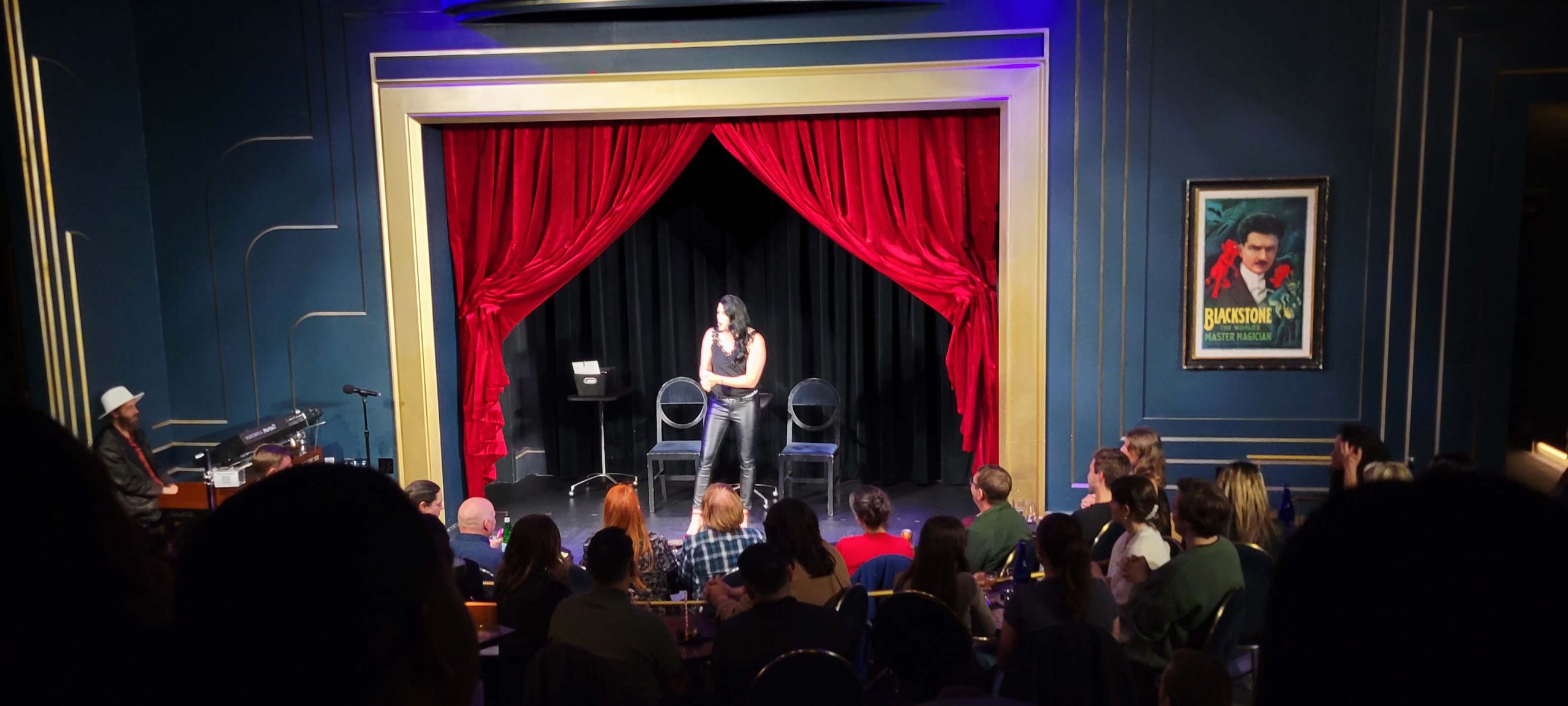 Chicago Magic Lounge Stacy Alan ON Stage 